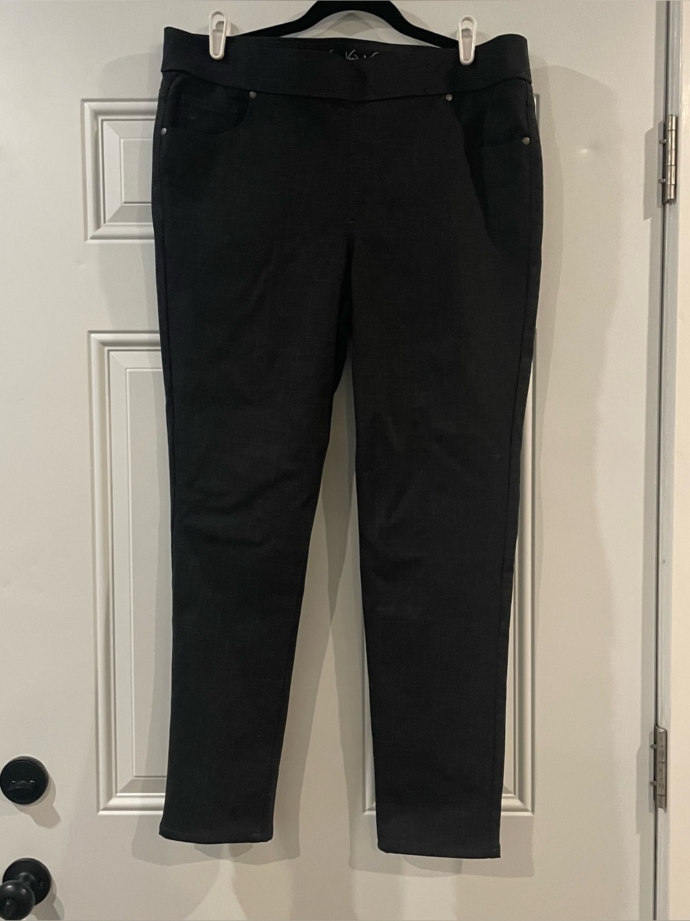 Gloria Vanderbilt All Around Slimming Pull On Elastic Waist Pants size 16